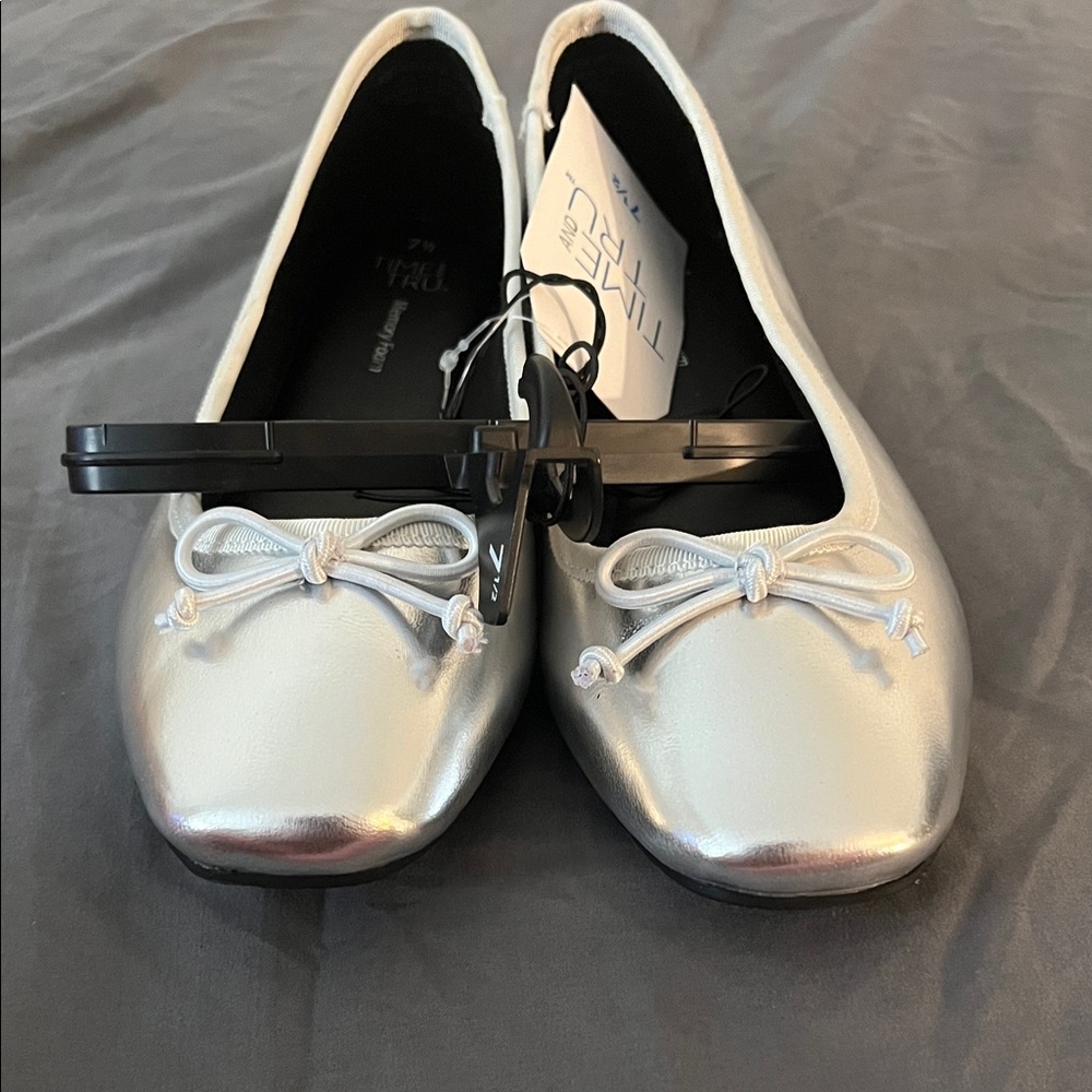 Tinsel Metallic Silver Flats with Bow